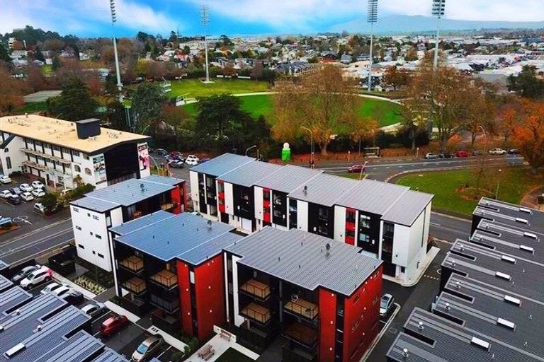 Photo of property in 10/182u London Street, Hamilton Central, Hamilton, 3204