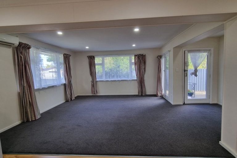 Photo of property in 21 Springhill Street, Avonhead, Christchurch, 8042