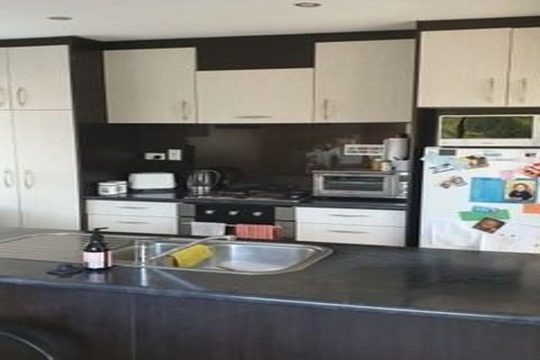 Photo of property in 83 Daffodil Street, Titirangi, Auckland, 0604