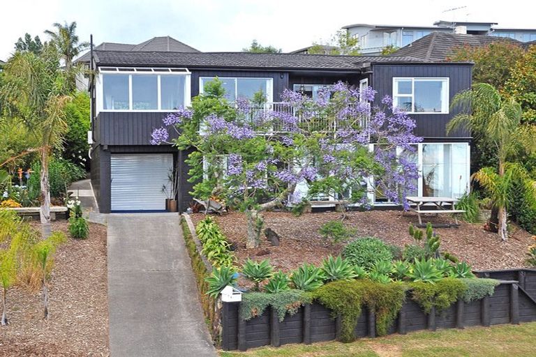 Photo of property in 74 Churchill Road, Cockle Bay, Auckland, 2014