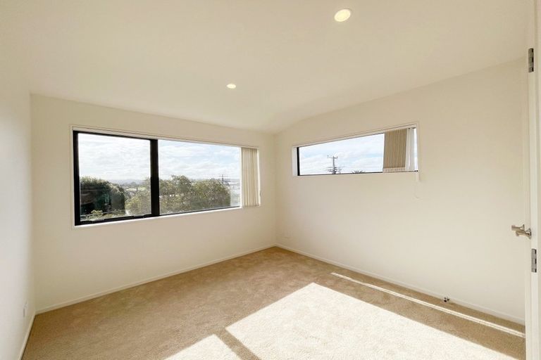 Photo of property in 6a Geordie Street, Henderson, Auckland, 0612
