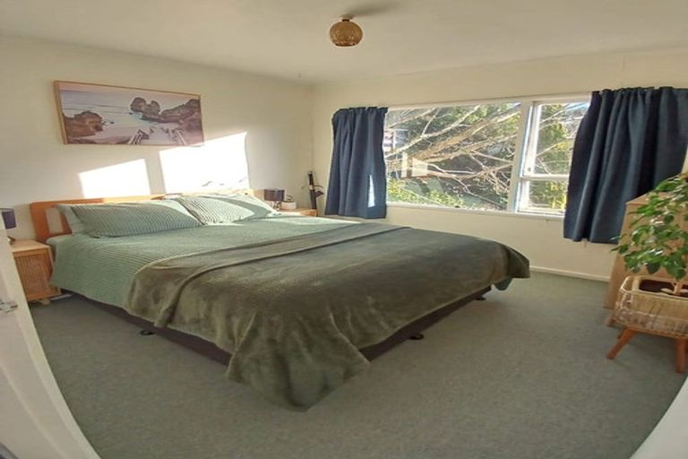 Photo of property in 176 Wadestown Road, Wadestown, Wellington, 6012