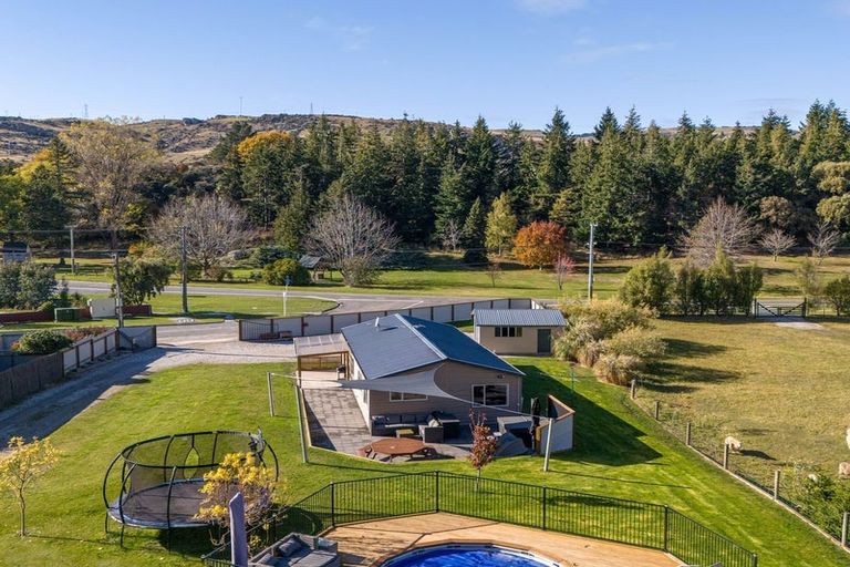 Photo of property in 25 Smith Street, Roxburgh, 9500