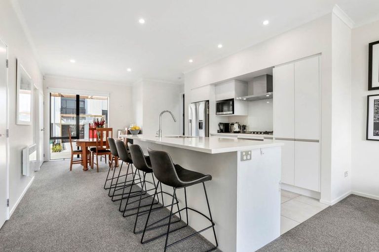 Photo of property in 22 Nugget Avenue, Hobsonville, Auckland, 0616