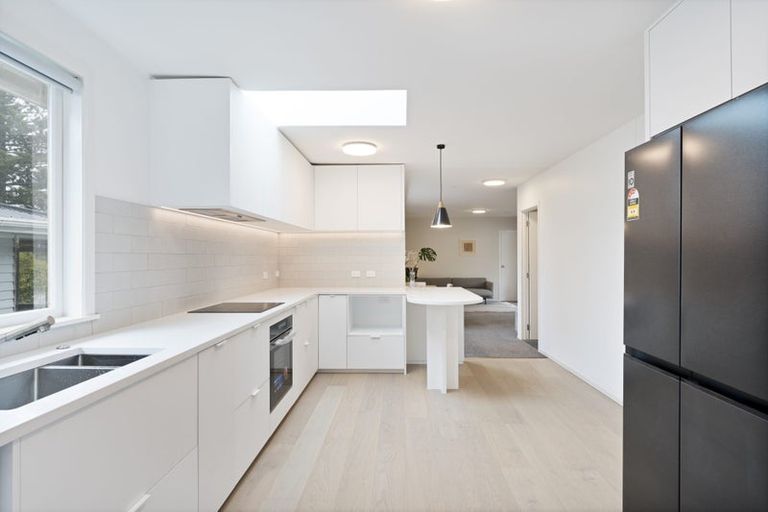 Photo of property in 37 Chorley Avenue, Massey, Auckland, 0614