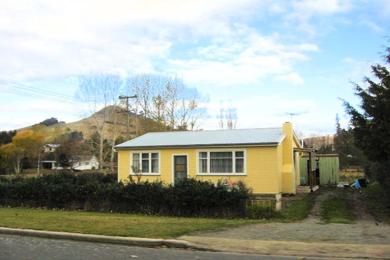 Photo of property in 34 Roseness Street, Palmerston, 9430