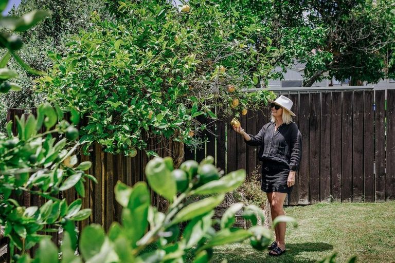 Photo of property in 1 Langstone Street, Welcome Bay, Tauranga, 3112