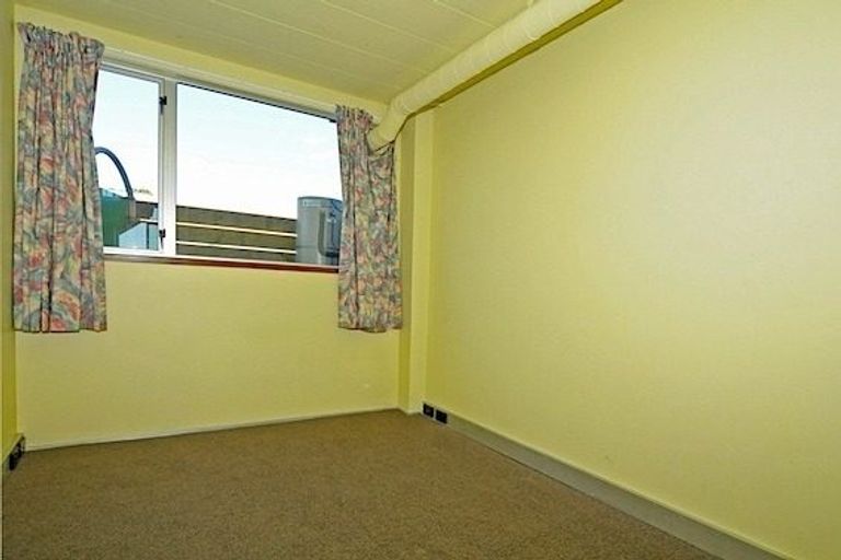 Photo of property in Qba Apartments, 1m/51 Webb Street, Mount Cook, Wellington, 6011