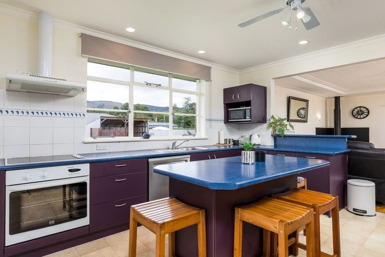 Photo of property in 57 Mill Road, Waimate, 7924