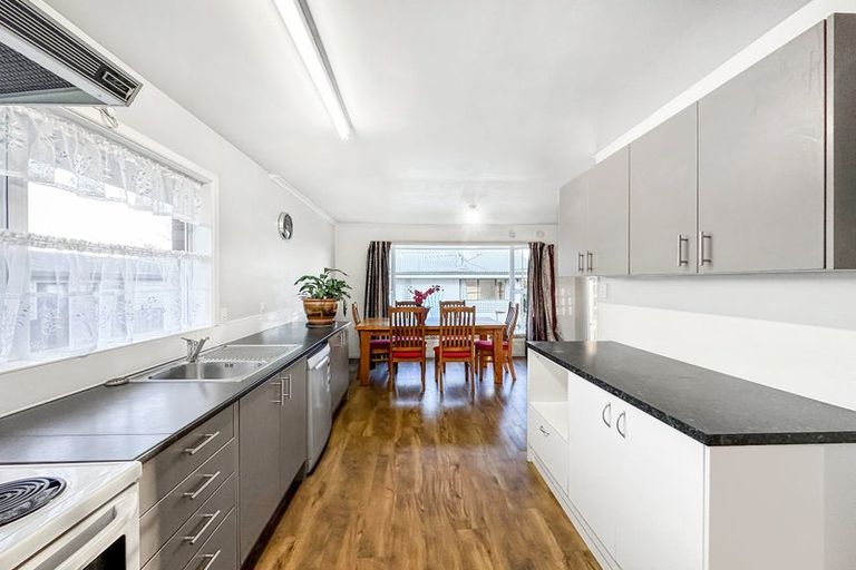 Photo of property in 15 Steele Street, Hornby, Christchurch, 8042