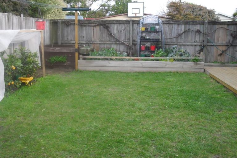 Photo of property in 343 Estuary Road, South New Brighton, Christchurch, 8062