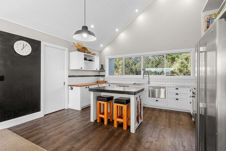 Photo of property in 104 White Rock Road, Martinborough, 5781