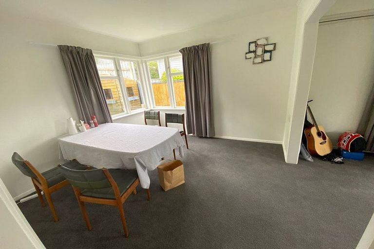 Photo of property in 127 Broderick Road, Johnsonville, Wellington, 6037