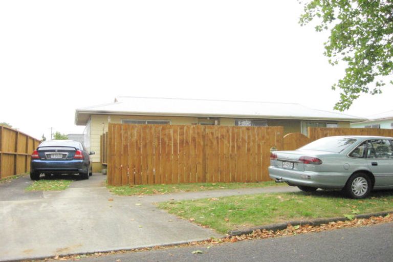 Photo of property in 18 Mcshane Street, Pukekohe, 2120