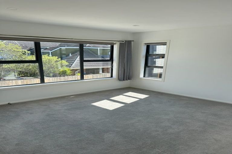 Photo of property in 216 Bucklands Road, Bucklands Beach, Auckland, 2012