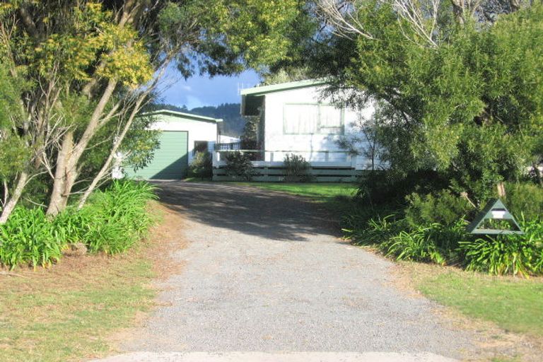 Photo of property in 316 Linton Crescent, Whangamata, 3620