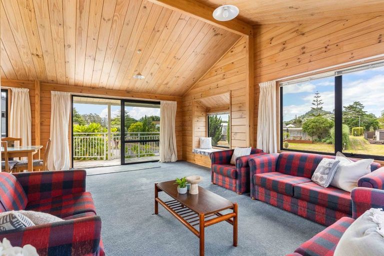 Photo of property in 11 Pleasant Place, Pauanui, Hikuai, 3579