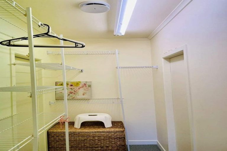 Photo of property in 11 Waipani Road, Te Atatu Peninsula, Auckland, 0610