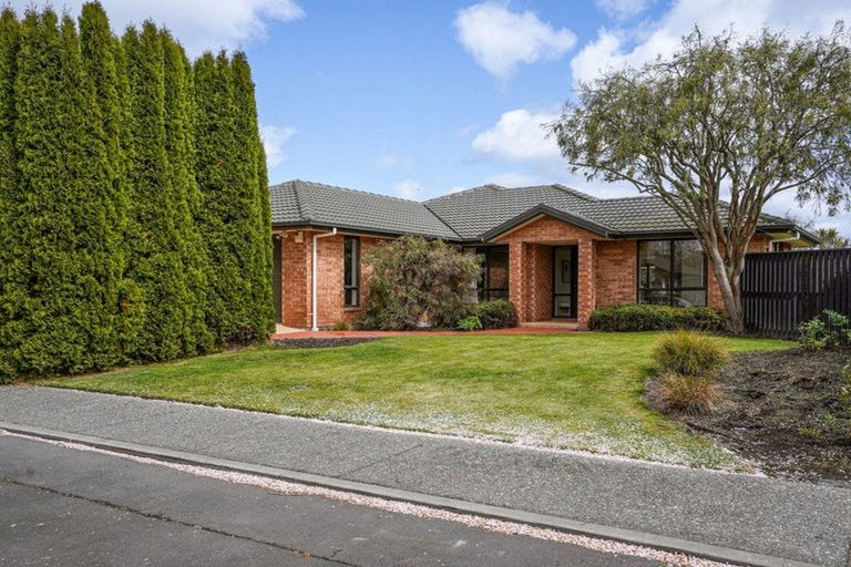 Photo of property in 18 Parkside Crescent, Northwood, Christchurch, 8051