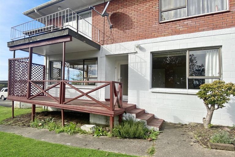 Photo of property in 1/26 Copley Street, New Lynn, Auckland, 0600