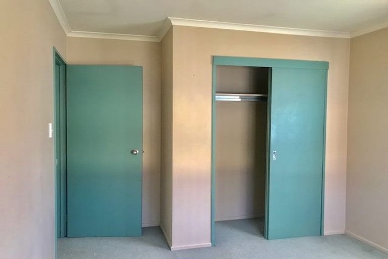 Photo of property in 39 Makora Road, Massey, Auckland, 0614