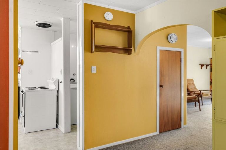 Photo of property in 67 Russell Street, Westport, 7825