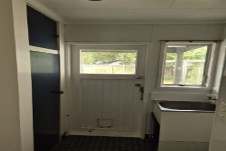 Photo of property in 12 Attlee Place, Gisborne, 4010