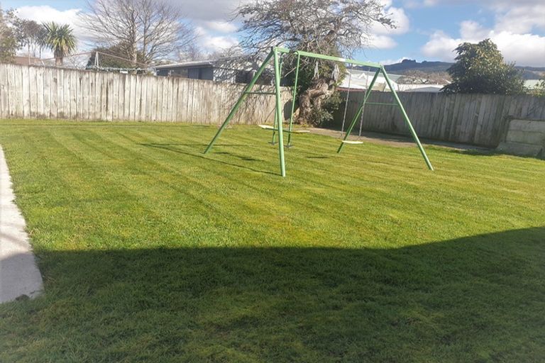 Photo of property in 23 Palmer Crescent, Silverstream, Upper Hutt, 5019