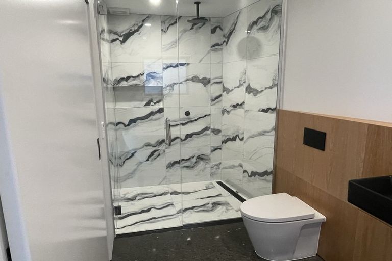 Photo of property in 19 Selleck Street, Mount Pleasant, Christchurch, 8081