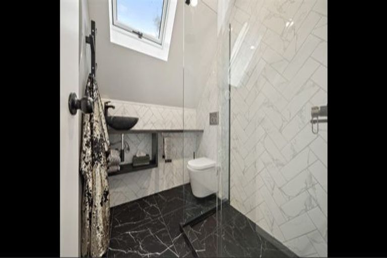 Photo of property in 2/19 Kilmarnock Street, Riccarton, Christchurch, 8011