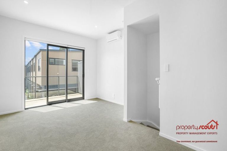 Photo of property in 3/694 Whangaparaoa Road, Stanmore Bay, Whangaparaoa, 0932
