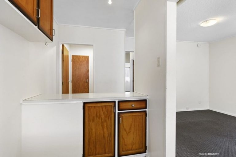 Photo of property in 171f4 Queens Drive, Lyall Bay, Wellington, 6022