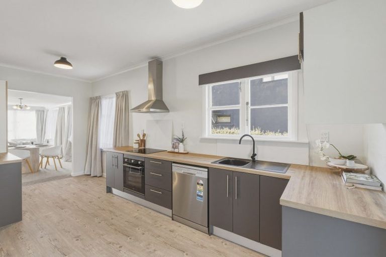Photo of property in 77 Fitzherbert Avenue, Tawhero, Whanganui, 4501
