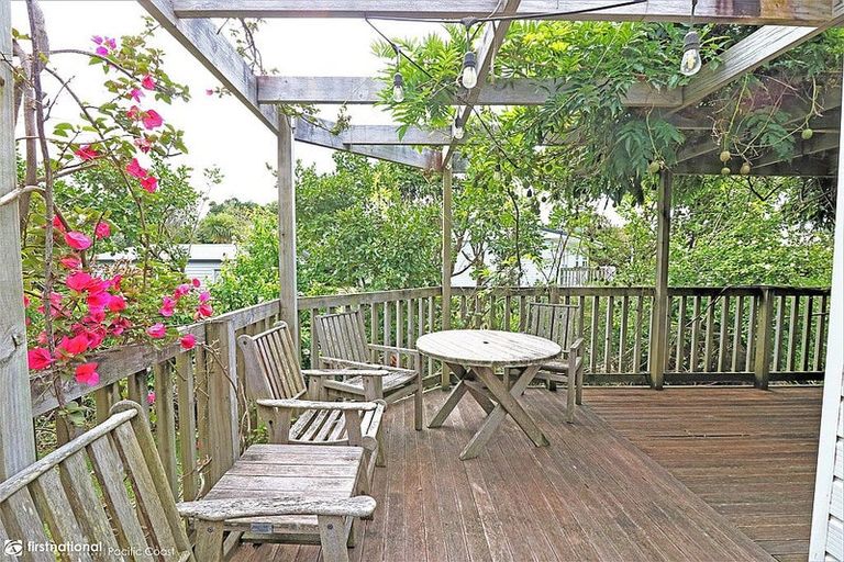 Photo of property in 10 Stingray Crescent, Whiritoa, Whangamata, 3691