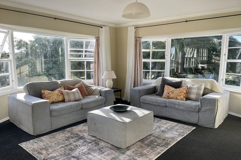 Photo of property in 48 Collier Avenue, Karori, Wellington, 6012