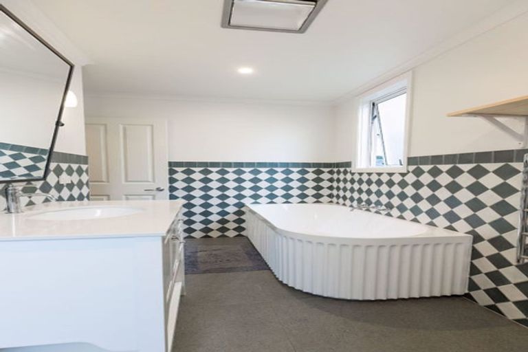 Photo of property in 41 Glenpark Avenue, Mornington, Dunedin, 9011