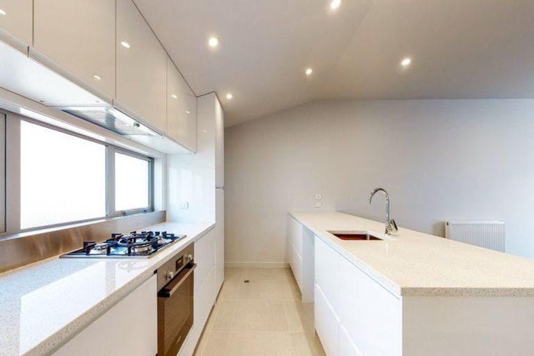 Photo of property in 94a Tinakori Road, Thorndon, Wellington, 6011