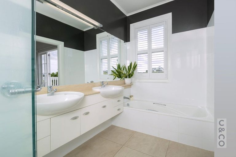 Photo of property in 25 George Street, Riverhead, 0820