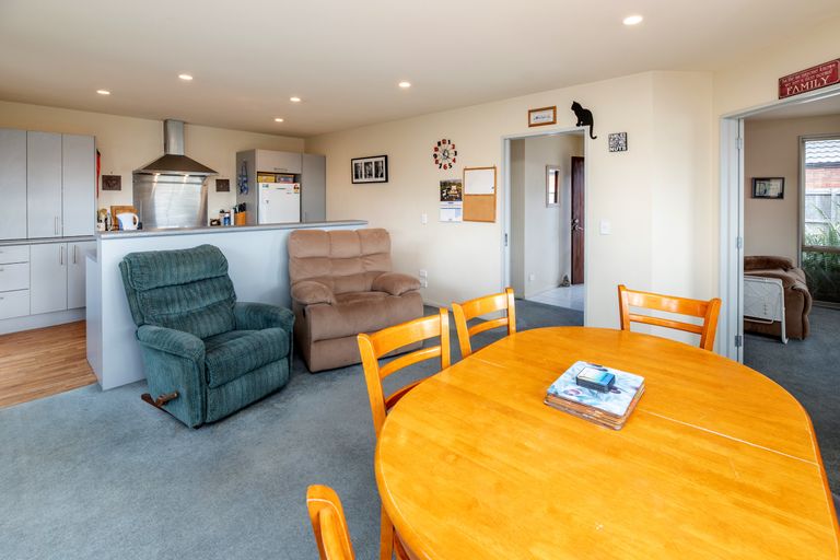 Photo of property in 24 Rochester Crescent, Rolleston, 7614