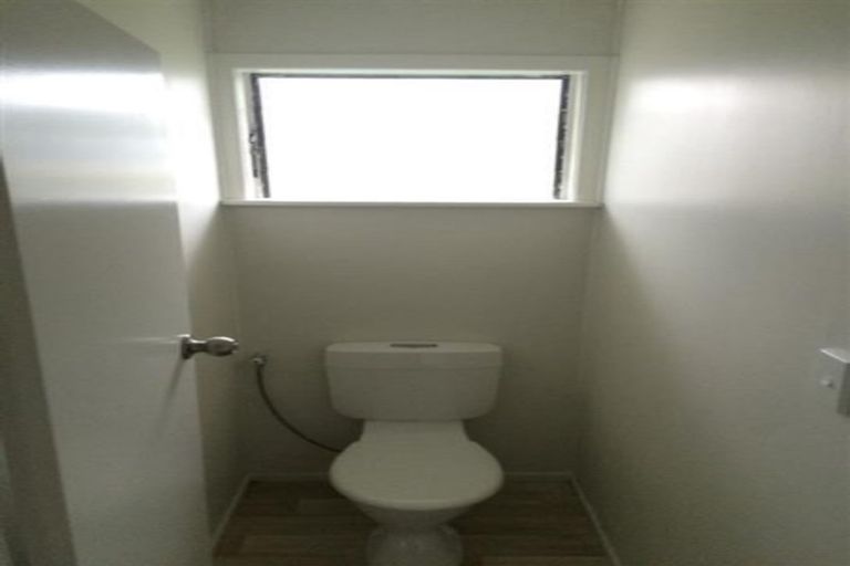 Photo of property in 2 Fields Road, Manurewa, Auckland, 2102