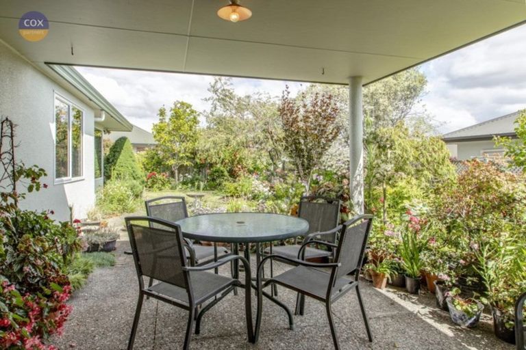Photo of property in 21 Palmbrook Avenue, Havelock North, 4130
