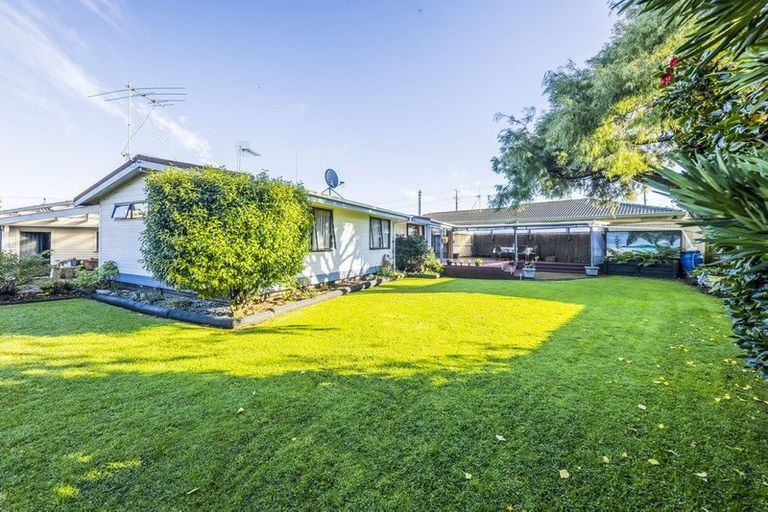 Photo of property in 97a Old Wairoa Road, Papakura, 2110