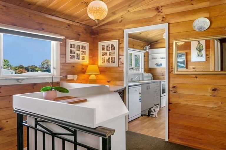 Photo of property in 33 Sunset Street, Hilltop, Taupo, 3330