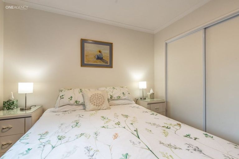 Photo of property in 2/156 Blighs Road, Strowan, Christchurch, 8052