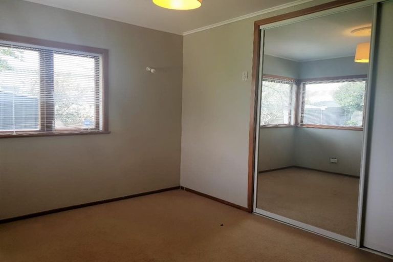 Photo of property in 185 Don Buck Road, Massey, Auckland, 0614