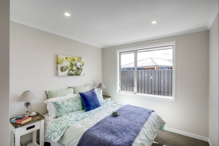 Photo of property in 96 Belgrove Drive, Waipukurau, 4200