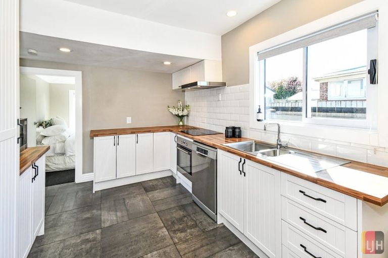 Photo of property in 1/140 Old Wairoa Road, Papakura, 2110