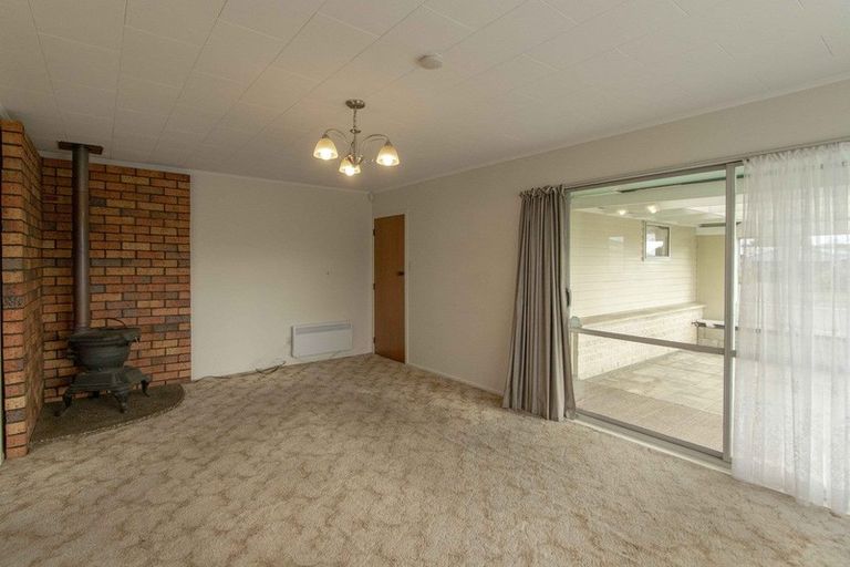 Photo of property in 19 Fife Crescent, Tamatea, Napier, 4112