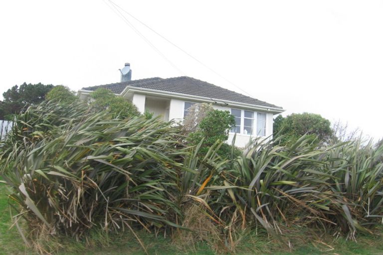 Photo of property in 4 Chew Place, Ranui, Porirua, 5024