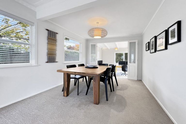 Photo of property in 32 Mason Street, New Lynn, Auckland, 0600